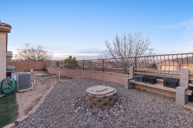 1412 Terrazas Court, Los Lunas, NM 87031