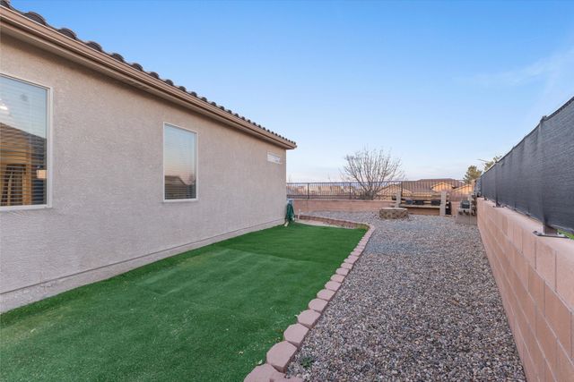 1412 Terrazas Court, Los Lunas, NM 87031