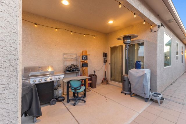 1412 Terrazas Court, Los Lunas, NM 87031