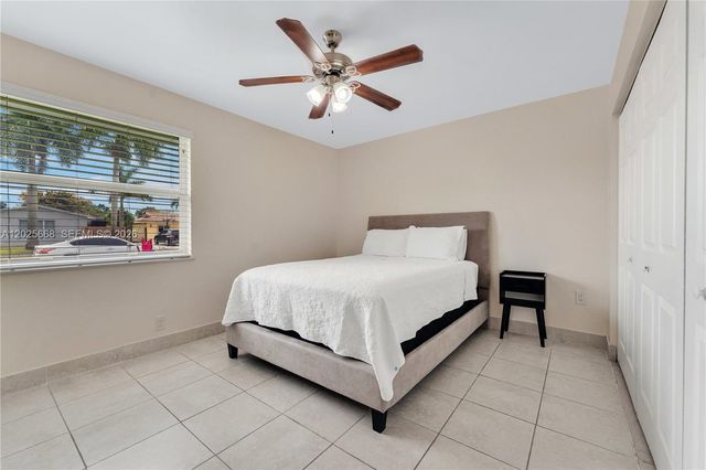 9501 E Palmetto Club Lane E 9501, Palmetto Bay, FL 33157