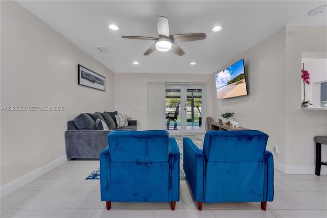 9501 E Palmetto Club Lane E 9501, Palmetto Bay, FL 33157