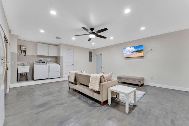9501 E Palmetto Club Lane E 9501, Palmetto Bay, FL 33157