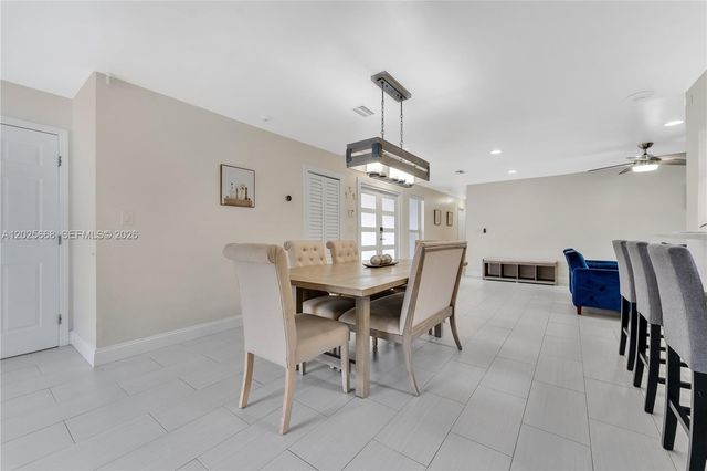 9501 E Palmetto Club Lane E 9501, Palmetto Bay, FL 33157