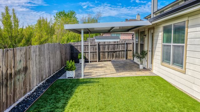 9609 Maryville Lane, Fort Worth, TX 76108