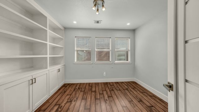 9609 Maryville Lane, Fort Worth, TX 76108