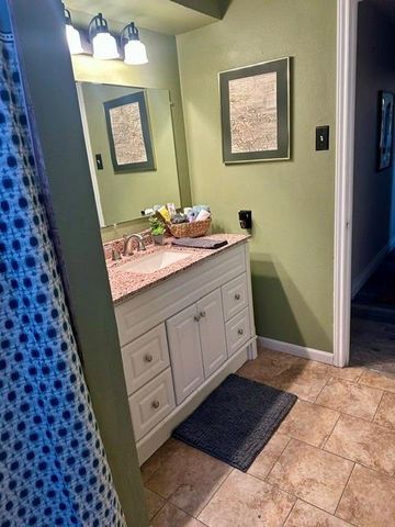1706 San Sebastian Lane, Nassau Bay, TX 77058