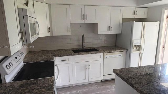 11858 E Brier Patch Court E, Wellington, FL 33414