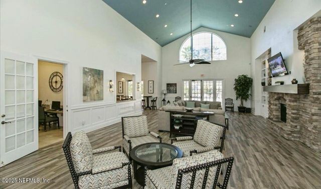 8550 TOUCHTON Road 922, Jacksonville, FL 32216