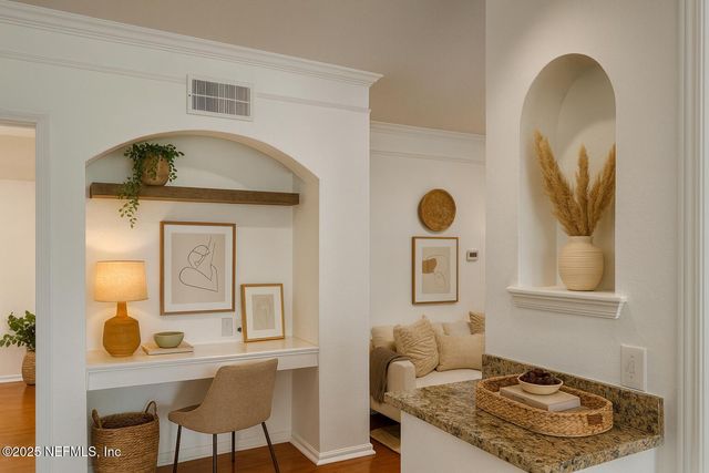 8550 TOUCHTON Road 922, Jacksonville, FL 32216