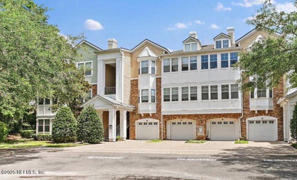 8550 TOUCHTON Road 922, Jacksonville, FL 32216