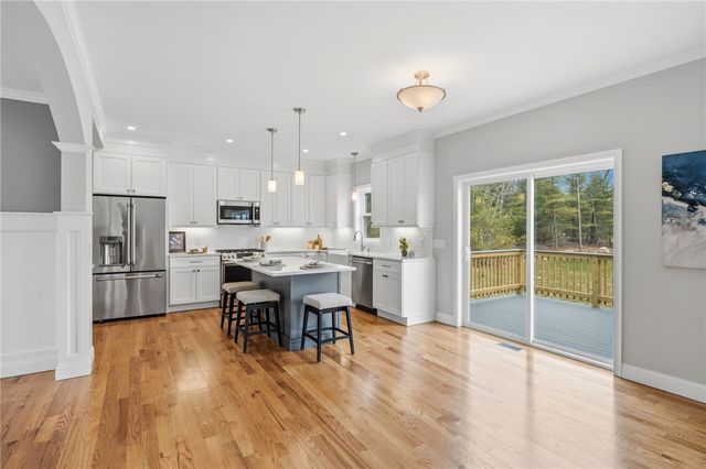 24 Cassidy Trail, Coventry, RI 02816