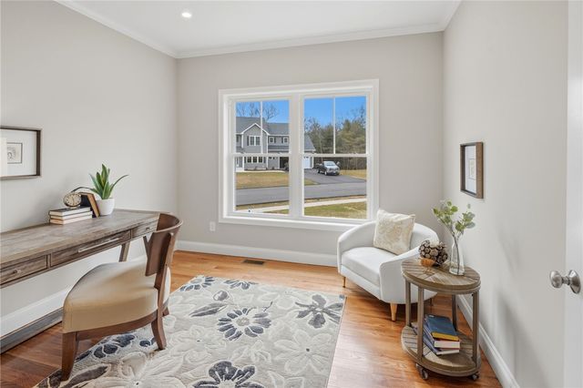 24 Cassidy Trail, Coventry, RI 02816