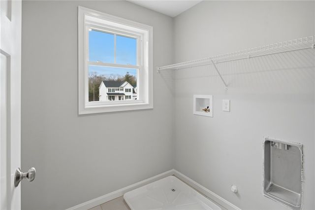 24 Cassidy Trail, Coventry, RI 02816