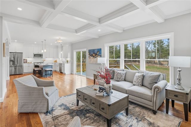 24 Cassidy Trail, Coventry, RI 02816