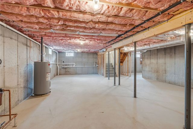 24 Cassidy Trail, Coventry, RI 02816