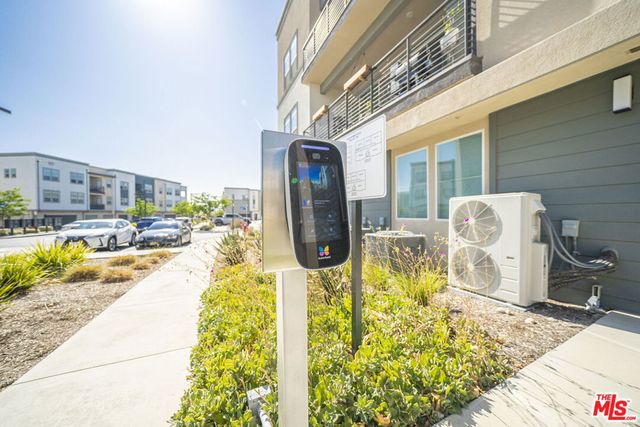 27409 Journey Place 205, Valencia, CA 91381