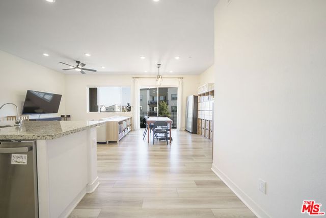 27409 Journey Place 205, Valencia, CA 91381