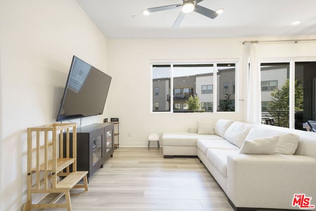 27409 Journey Place 205, Valencia, CA 91381