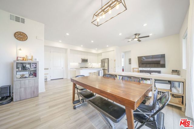 27409 Journey Place 205, Valencia, CA 91381