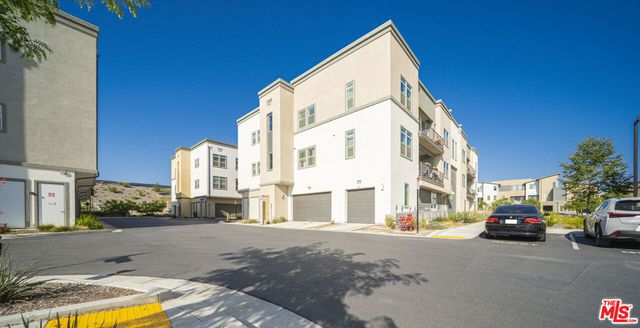 27409 Journey Place 205, Valencia, CA 91381