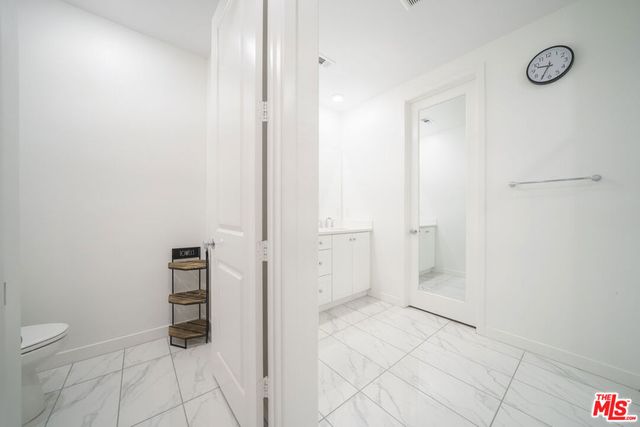 27409 Journey Place 205, Valencia, CA 91381