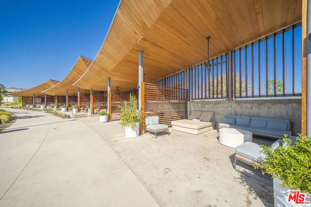 27409 Journey Place 205, Valencia, CA 91381