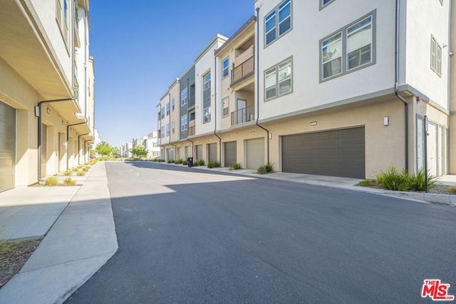 27409 Journey Place 205, Valencia, CA 91381