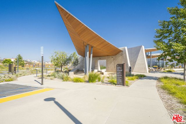 27409 Journey Place 205, Valencia, CA 91381