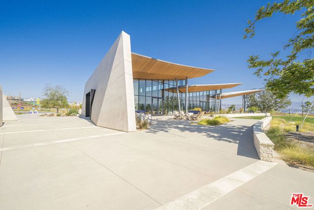 27409 Journey Place 205, Valencia, CA 91381