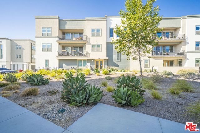 27409 Journey Place 205, Valencia, CA 91381