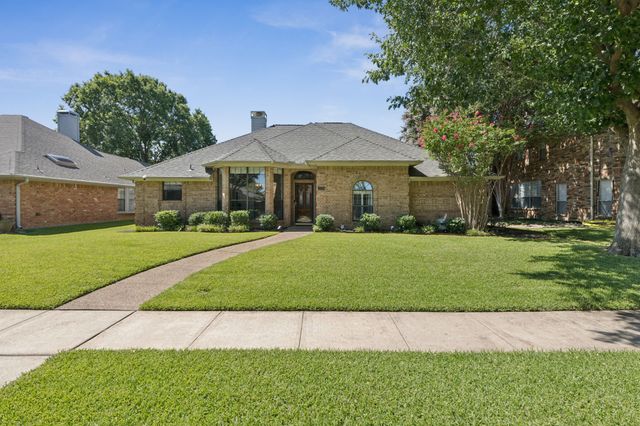 1224 Cloudy Sky Lane, Lewisville, TX 75067