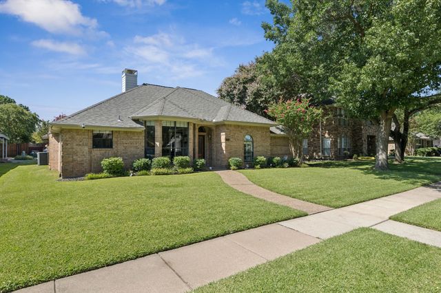 1224 Cloudy Sky Lane, Lewisville, TX 75067