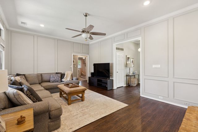 1224 Cloudy Sky Lane, Lewisville, TX 75067