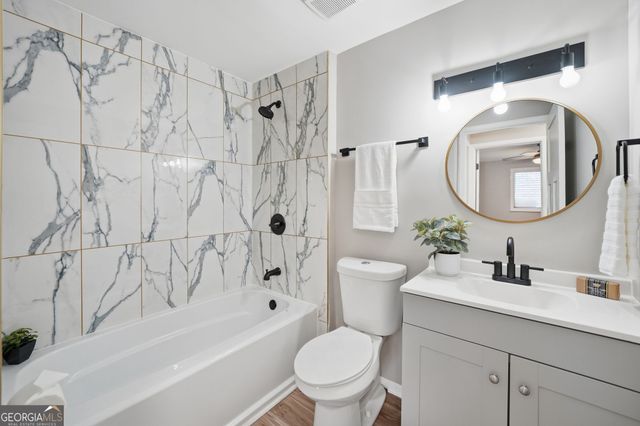 1130 Worthington Hills Drive, Roswell, GA 30076