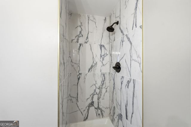 1130 Worthington Hills Drive, Roswell, GA 30076