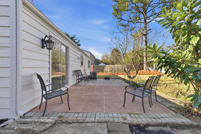 1130 Worthington Hills Drive, Roswell, GA 30076