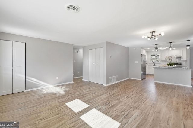 1130 Worthington Hills Drive, Roswell, GA 30076