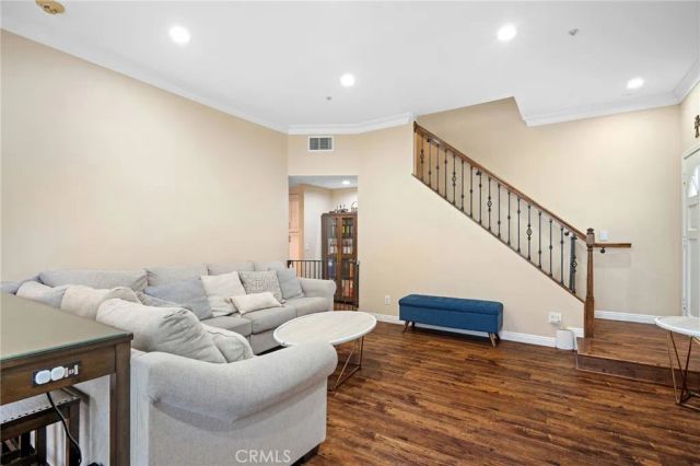335 Concord D, Glendale, CA 91203