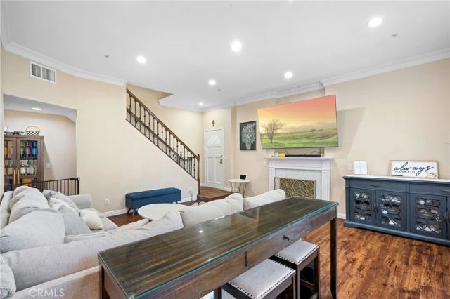 335 Concord D, Glendale, CA 91203