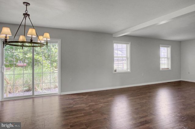 201 ELEAH'S XING, Greencastle, PA 17225