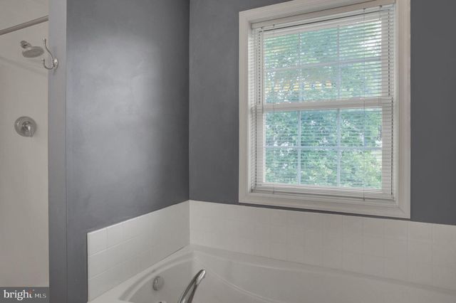 201 ELEAH'S XING, Greencastle, PA 17225