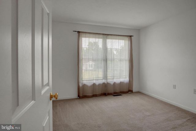 201 ELEAH'S XING, Greencastle, PA 17225