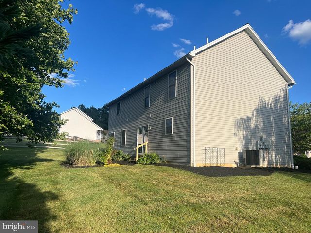 201 ELEAH'S XING, Greencastle, PA 17225