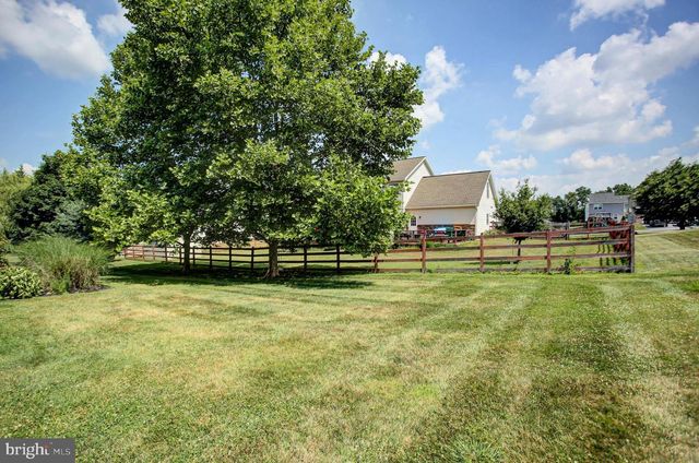 201 ELEAH'S XING, Greencastle, PA 17225