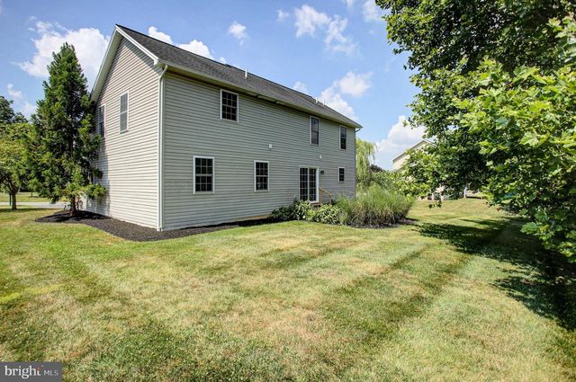 201 ELEAH'S XING, Greencastle, PA 17225