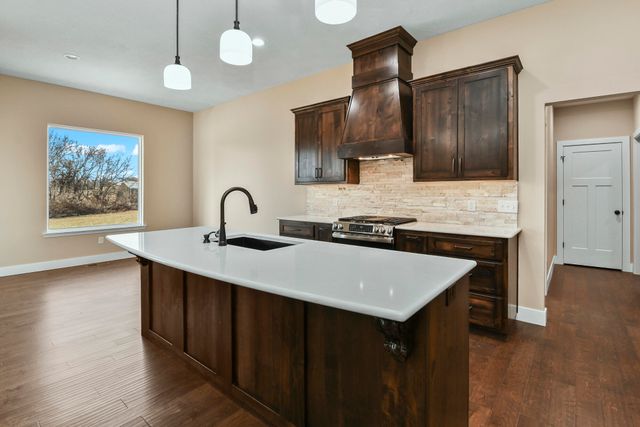 367 Knightsway, Billings, MO 65610