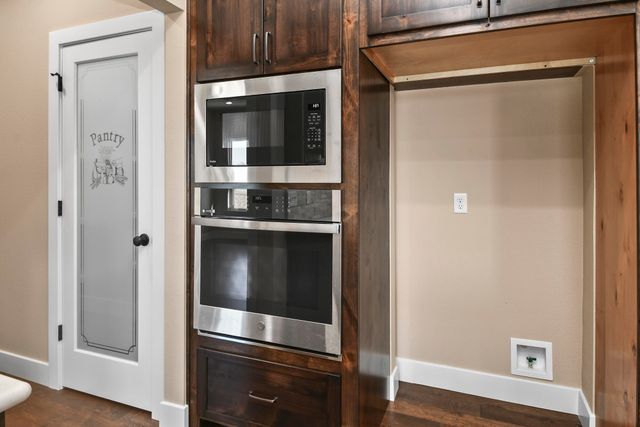 367 Knightsway, Billings, MO 65610