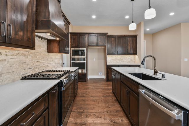 367 Knightsway, Billings, MO 65610