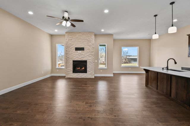 367 Knightsway, Billings, MO 65610