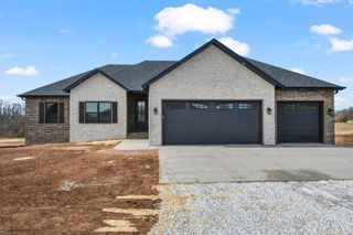 367 Knightsway, Billings, MO 65610